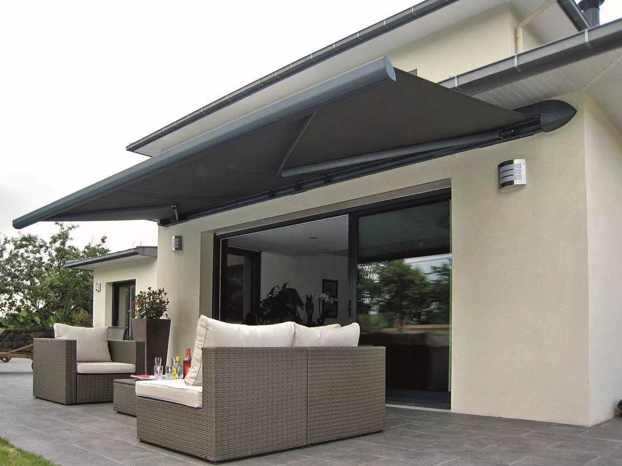pose-store-banne-smcbois-leslucsusrboulogne pose-store-banne-smcbois-leslucsusrboulogne